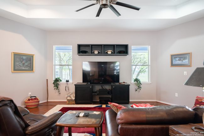 120 County Road 6867, House other with 2 bedrooms, 2 bathrooms and null parking in Natalia TX | Image 9