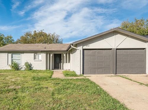 3702 Lindsey Ct, Arlington, TX, 76015-3521 | Card Image