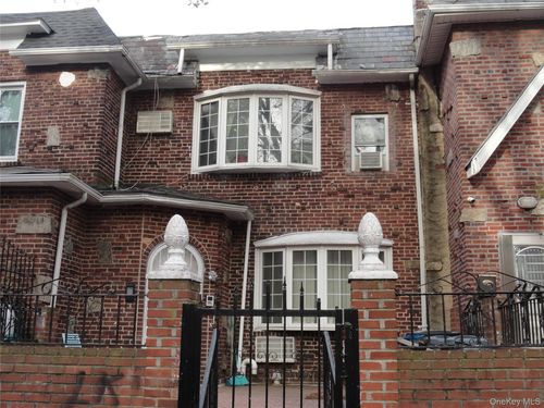 31-14 90th St, East Elmhurst, NY, 11369-2240 | Card Image