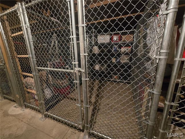 Climate controlled, lockable storage cage | Image 22