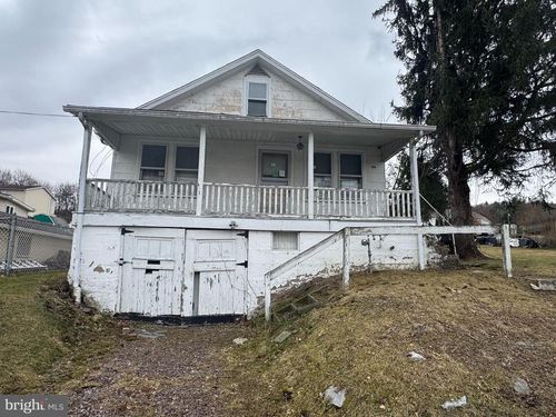 54 Spruce St, Nanticoke, PA, 18634-4109 | Card Image