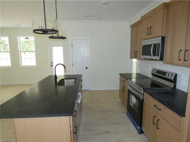 512 Carolina Ave, House other with 3 bedrooms, 2 bathrooms and null parking in Yadkinville NC | Image 13