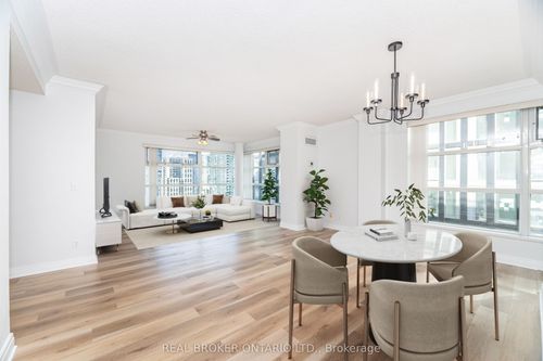 2301-50 Lombard St, Toronto, ON, M5C2X4 | Card Image