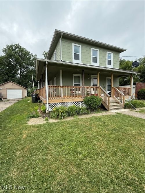 325 Columbus Street, Elyria, OH, 44035 | Card Image