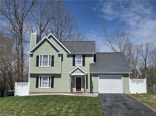 274 Winfield Dr, King, NC, 27021-9444 | Card Image