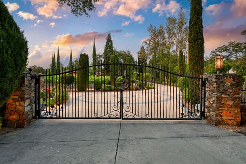 9345 King Rd, Loomis, CA, 95650-8822 | Card Image