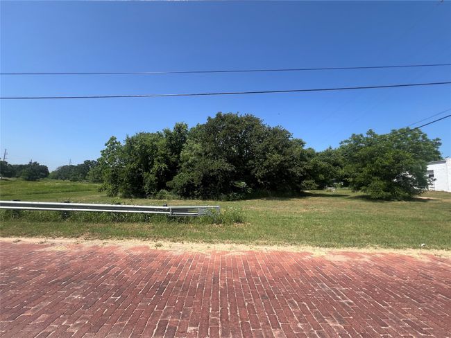 lots behind the buildings | Image 27