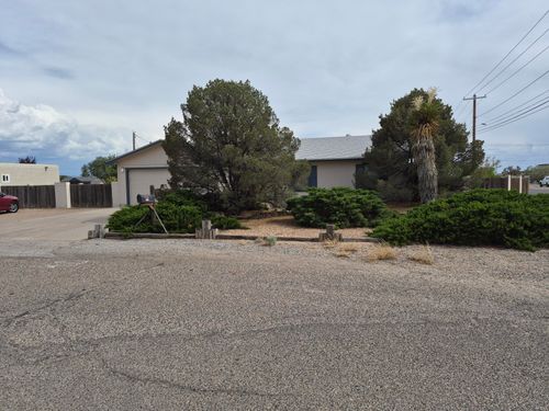 3002 Gay Circle Se, Rio Rancho, NM, 87124 | Card Image