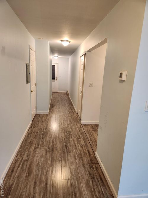1-82 Country Pointe Cir, Queens Village, NY, 11427-3002 | Card Image