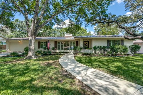 515 Country Ln, San Antonio, TX, 78209-1608 | Card Image