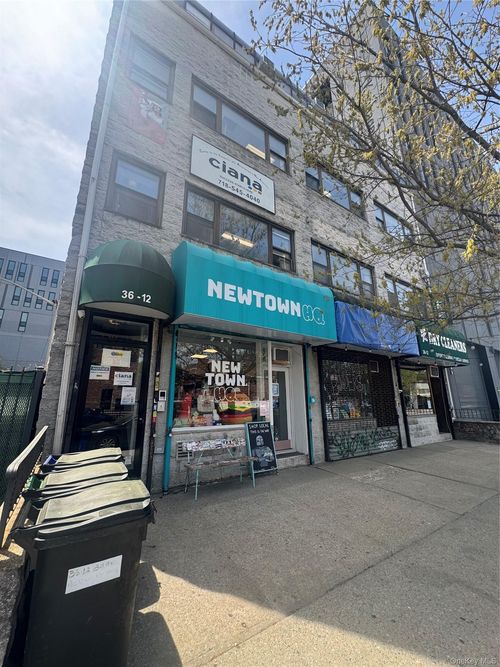 3612 34th Avenue, New York, NY, 11106 | Card Image