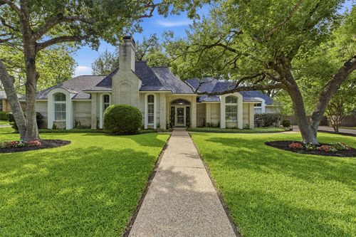 9 Hillway Dr, Round Rock, TX, 78664-9624 | Card Image