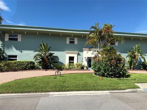 apt-31-220 Columbia Dr, Cape Canaveral, FL, 32920-3642 | Card Image