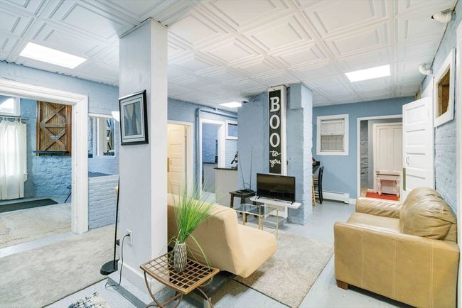 20 Edward St, House other with 8 bedrooms, 8 bathrooms and 7 parking in Worcester MA | Image 11