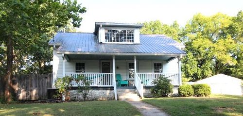 510 Saint Johns Rd, Frankfort, KY, 40601-8518 | Card Image