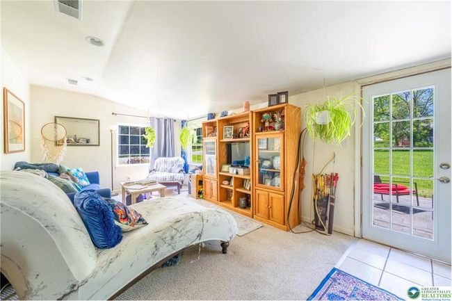 7112 Howell Ter, House other with 4 bedrooms, 2 bathrooms and null parking in Stroudsburg PA | Image 15