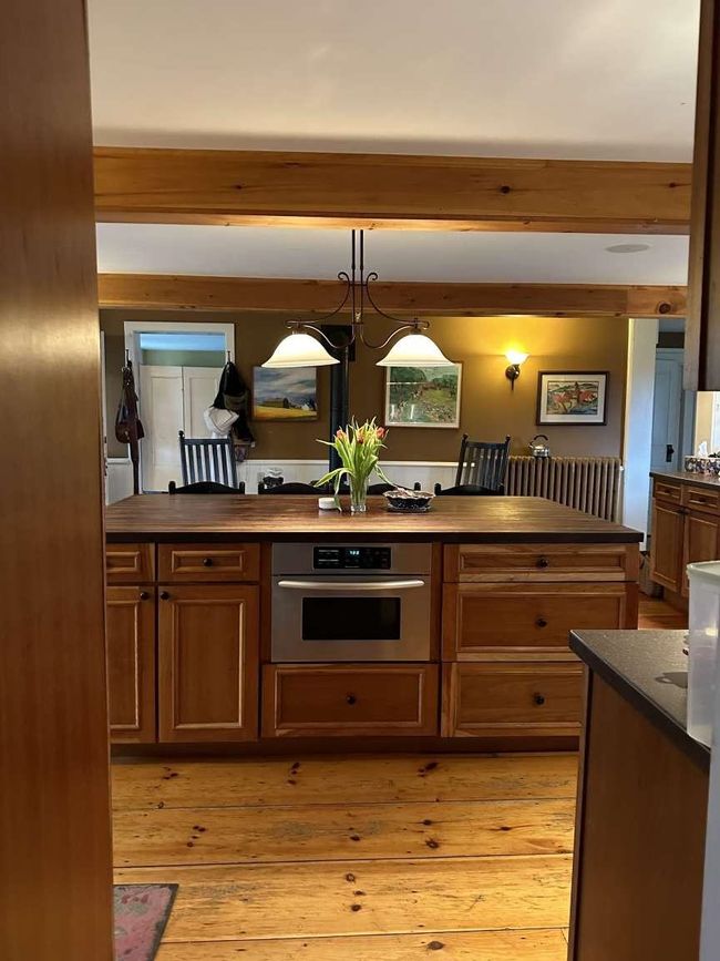 1423 North St, House other with 4 bedrooms, 3 bathrooms and null parking in New Haven VT | Image 9