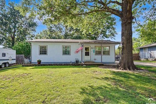 2731 Rawhide Ln, Lawrence, KS, 66046-5163 | Card Image