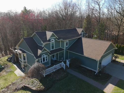 4065 Achtu Trl, Lapeer, MI, 48446-8622 | Card Image