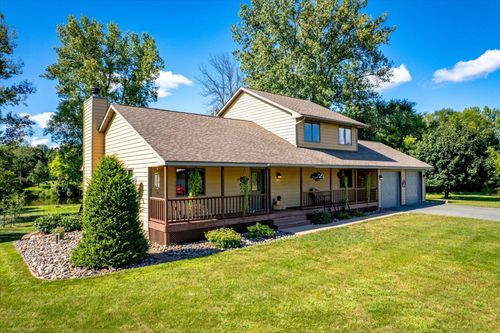 1152 County Road C, New Richmond, WI, 54017-6101 | Card Image