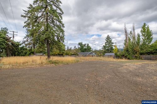 TA 421203 Sw Philomath Blvd, Corvallis, OR, 97333 | Card Image