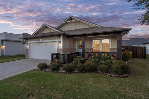 104 Dax Dr, Liberty Hill, TX, 78642-2090 | Card Image