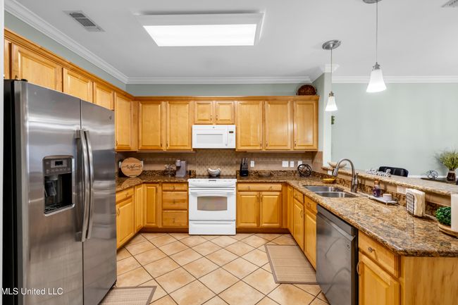 1453EBeachBlvd-5 | Image 5