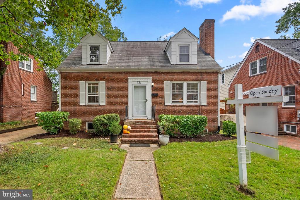 Edison St, Arlington, VA 22203