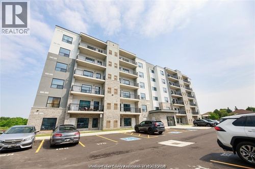 215-3320 Stella Cres, Windsor, ON, N8T0B7 | Card Image