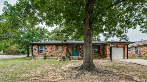 727 Norwood Dr, Hurst, TX, 76053-5755 | Card Image