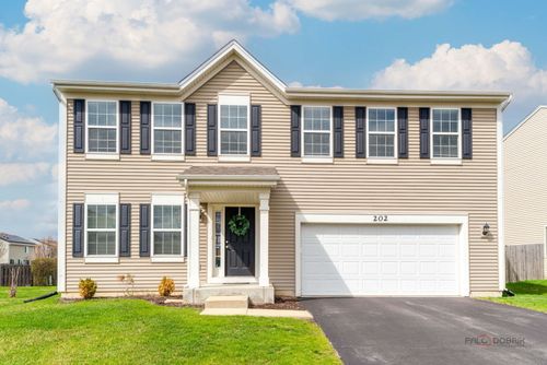 202 Minuet Cir, Volo, IL, 60073-5916 | Card Image