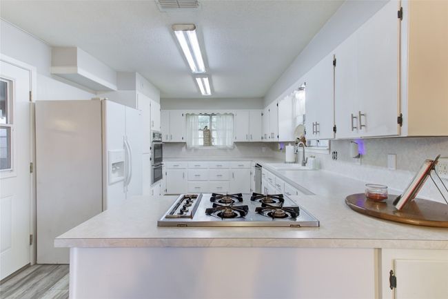 400 N Brazos, House other with 3 bedrooms, 2 bathrooms and null parking in Granger TX | Image 12