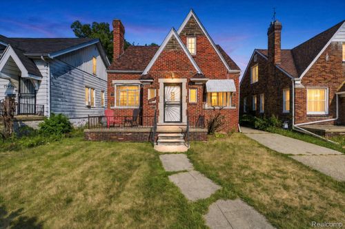 19486 Packard St, Detroit, MI, 48234-3195 | Card Image