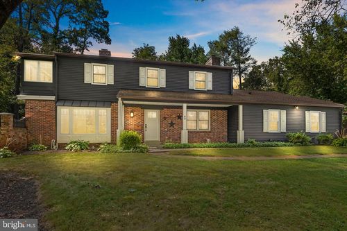 89 Homestead Dr, Doylestown, PA, 18901-4808 | Card Image