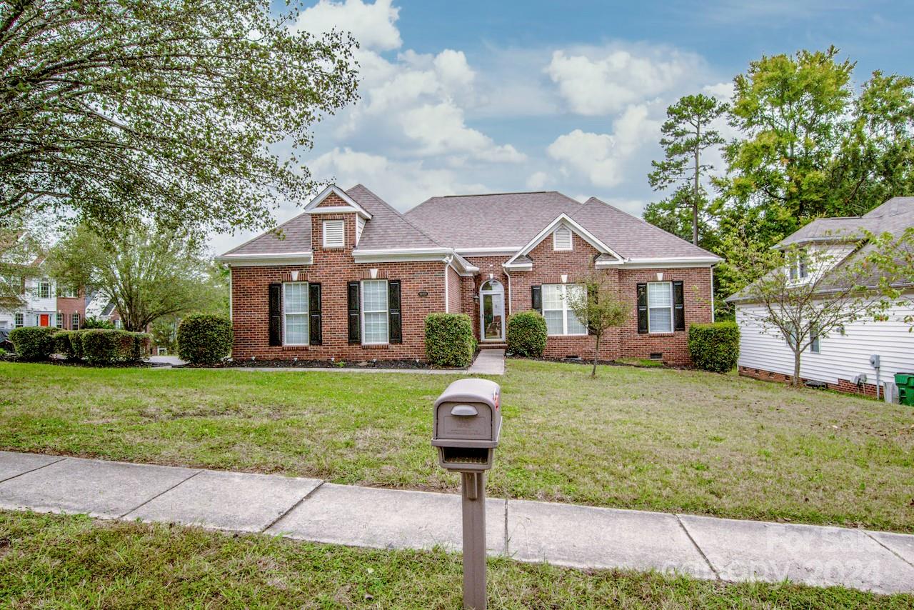 Hellebore Rd, Charlotte, NC 28213