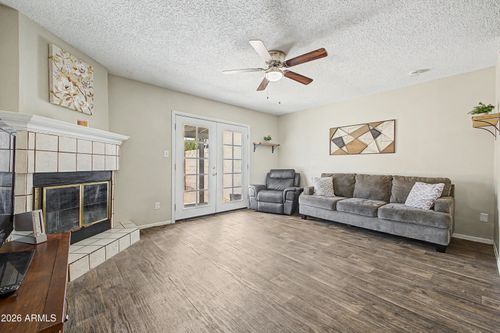 4709 W Eva St, Glendale, AZ, 85302-3665 | Card Image