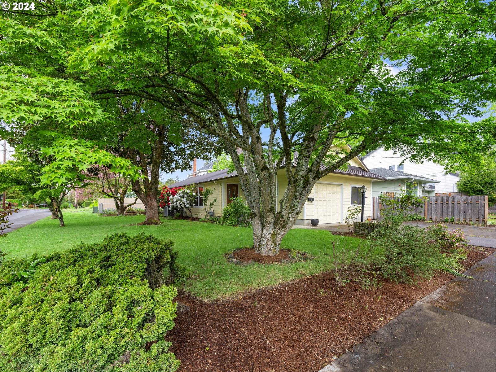 45th Ave, Portland, OR 97206