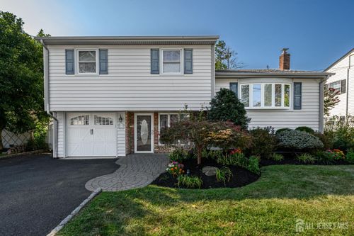 718 Midvale Pl, Linden, NJ, 07036-5823 | Card Image
