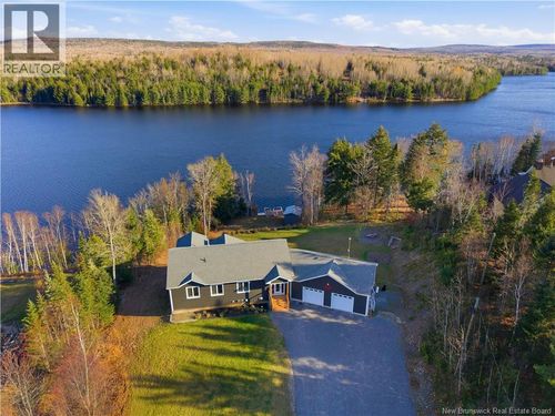 151 Lyndsay Lane, New Market, NB, E6K0A7 | Card Image