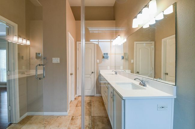 21818 Windsor Castle Dr, House other with 3 bedrooms, 2 bathrooms and 2 parking in Spring TX | Image 22