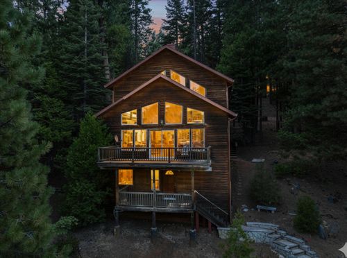 7244 Yosemite Park Way, Yosemite National Park, CA, 95389-9106 | Card Image