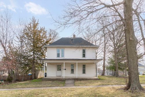 1622 Franklin St, Cedar Falls, IA, 50613-4002 | Card Image