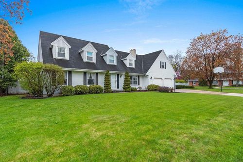 618 Bordeaux, ALLOUEZ, WI, 54301 | Card Image