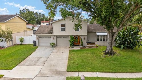 8244 Vassar Cir, Tampa, FL, 33634-2276 | Card Image