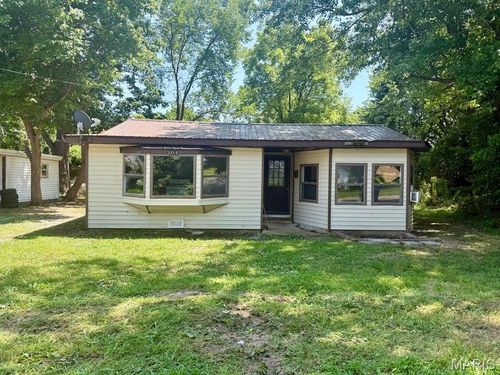 304 Ozark St, Houston, MO, 65483-1142 | Card Image