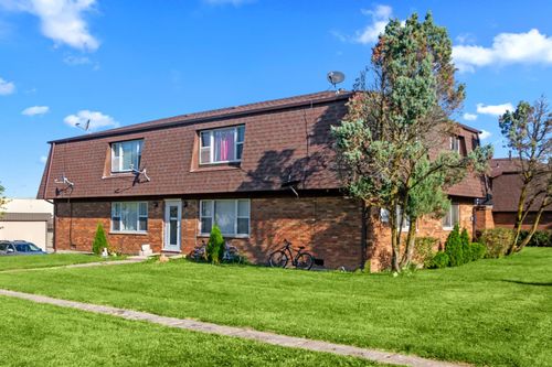 1020 9th St, HARVARD, IL, 60033-3802 | Card Image