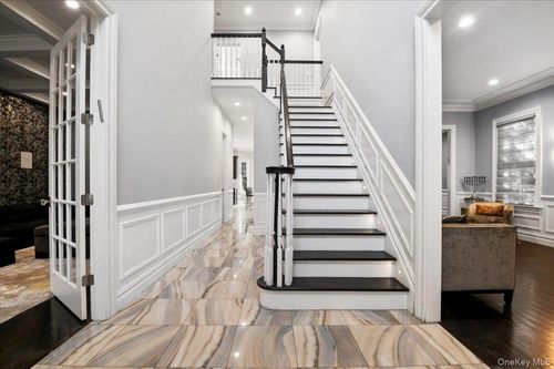 335 Summit Ave, Cedarhurst, NY, 11516-1819 | Card Image