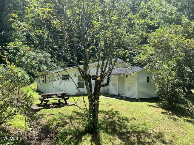 13423 Grayson Rd, House other with 2 bedrooms, 1 bathrooms and null parking in Coeburn VA | Image 6