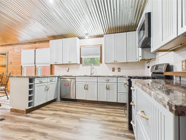 11 Mockingbird Rd, House other with 3 bedrooms, 2 bathrooms and 2 parking in New Waverly TX | Image 7