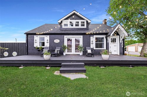 4202 L Pl, Seaview, WA, 98644-2110 | Card Image